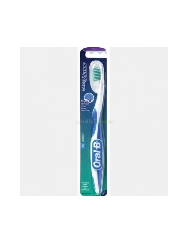 Spazzolino con testina 35mm CrossAction Oral B - setole medie